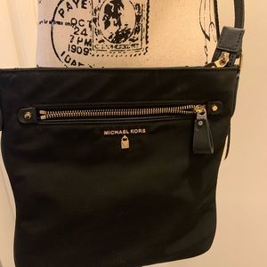 Michael Kors small Crossbody purse